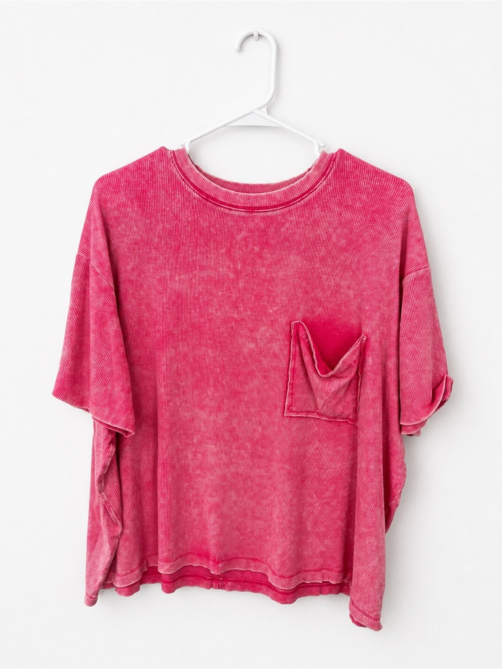 Zenana Short Sleeve Pocket Tee in Distressed Pink